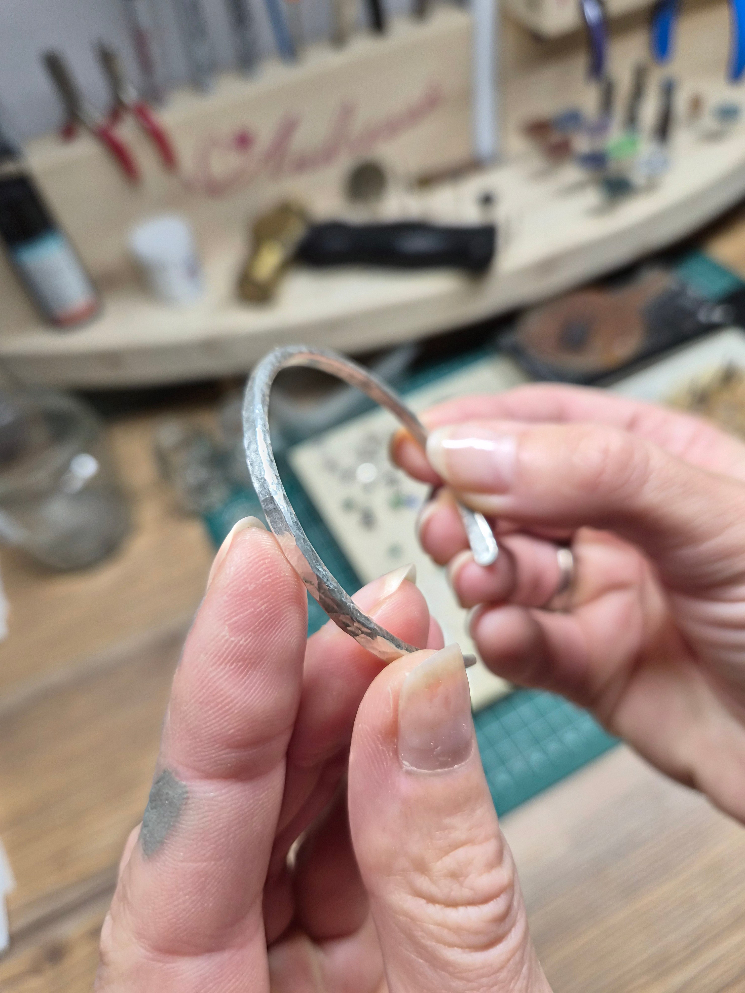 Limitierter Armreif aus recyceltem Silber - Sichere dir jetzt einen der ersten 4 Stück! ✨