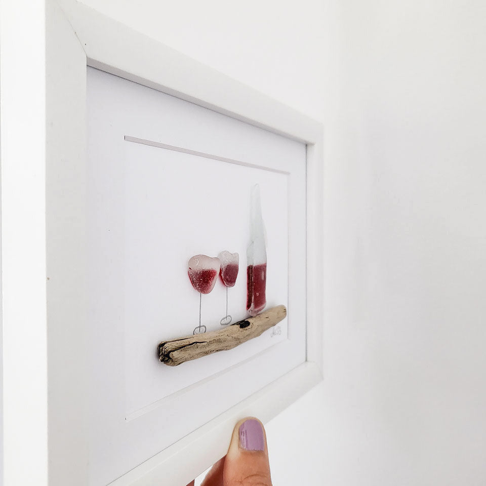 Seeglasbild Wein „Wine O’Clock“ - Geschenk für Weinliebhaber aus Seeglas