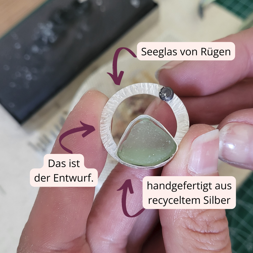 Bergpanorama mit leuchtender Sonne aus Silber und Seeglas von Rügen – ein Schmuckstück Küstenliebe nur für dich!