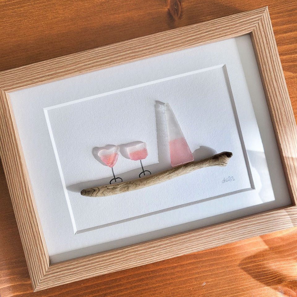 Seeglasbild Wein „Wine O’Clock“ - Geschenk für Weinliebhaber aus Seeglas