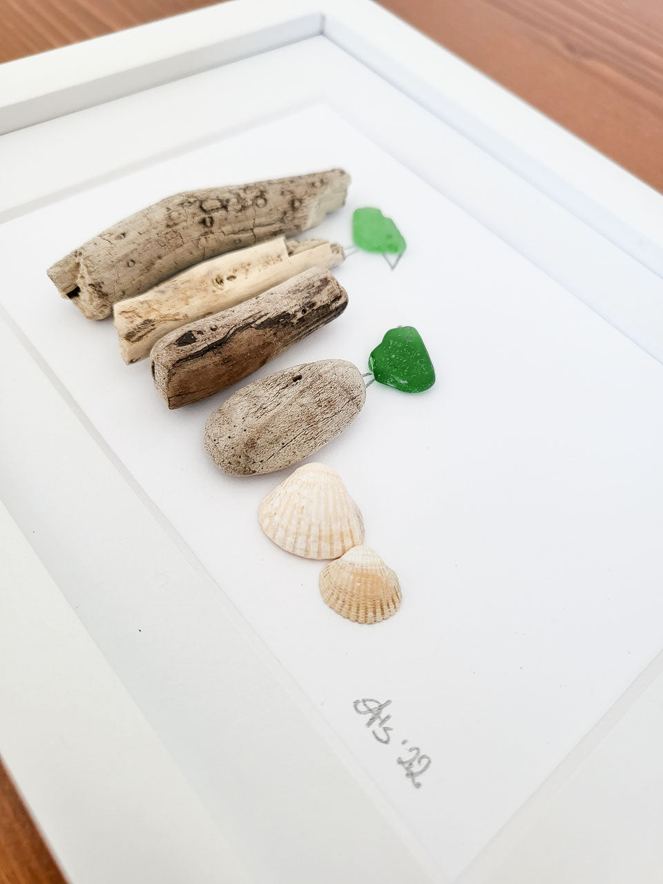 Seeglasbild Beachlife - mit Treibholz, Muscheln und echtem Seeglas aus der Ostsee