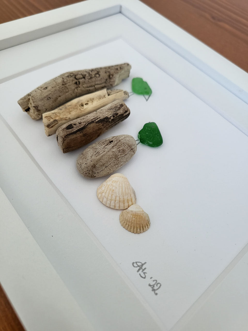 Seeglasbild Beachlife - mit Treibholz, Muscheln und echtem Seeglas aus der Ostsee