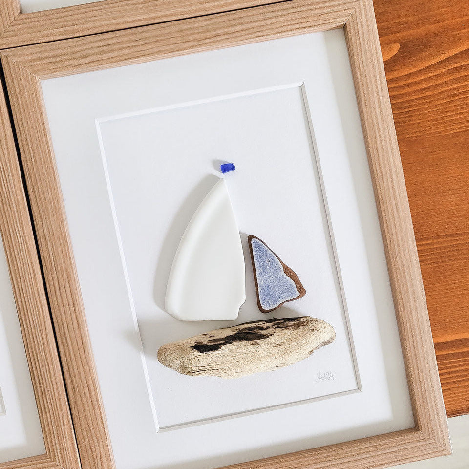 Seeglasbild Segelboot - mit Keramik, Treibholz und echtem Seeglas aus der Ostsee