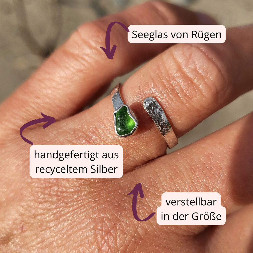 Einzigartiger Seeglasring im Schlangendesign mit grünem Seeglas – Handgefertigtes Unikat aus Rügen