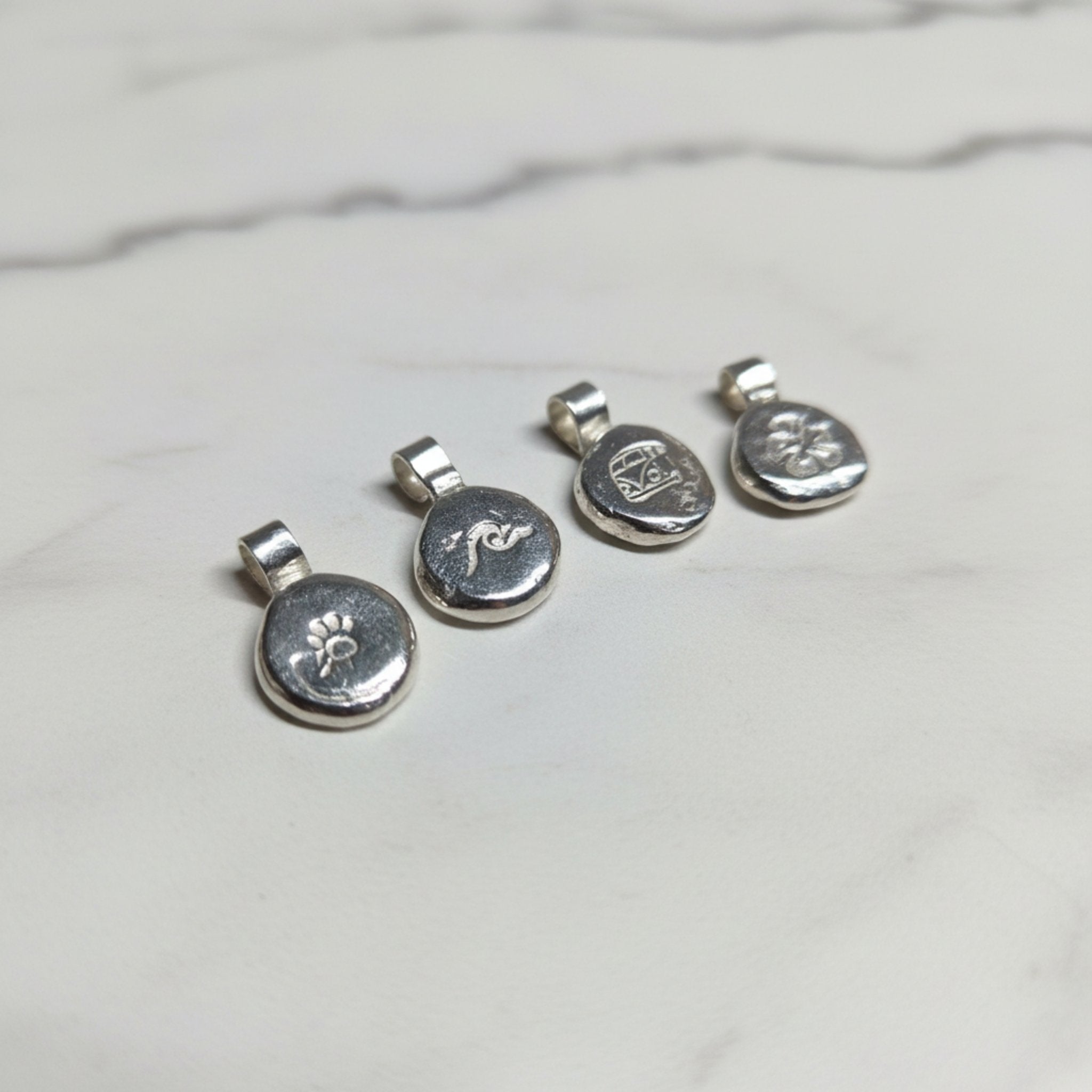 3D Symbolkette geschmolzenes Silber massiv