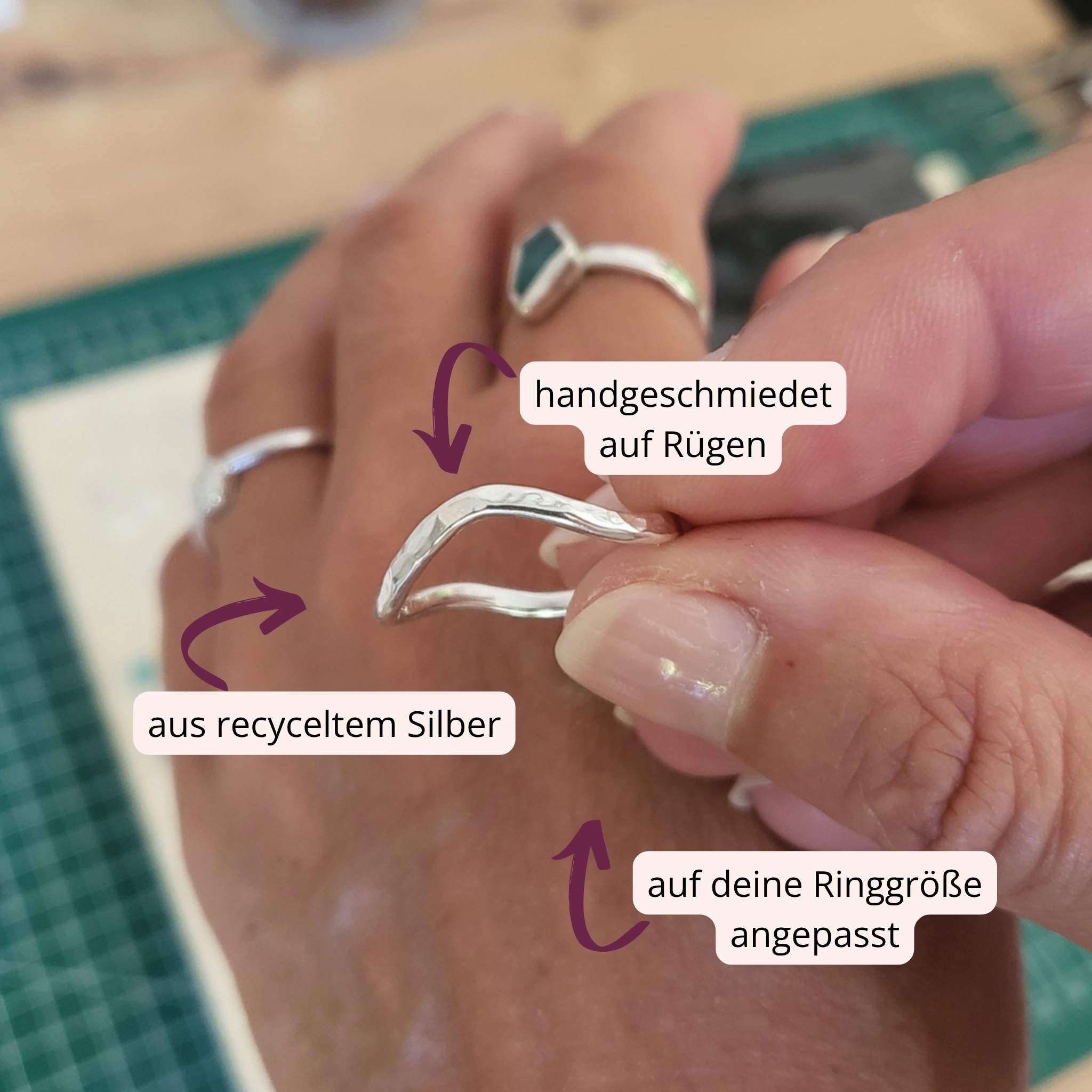 Wellenring Wavy - handgeschmiedeter Silberring mit Hammerschlagoptik andressa schmuck ruegen