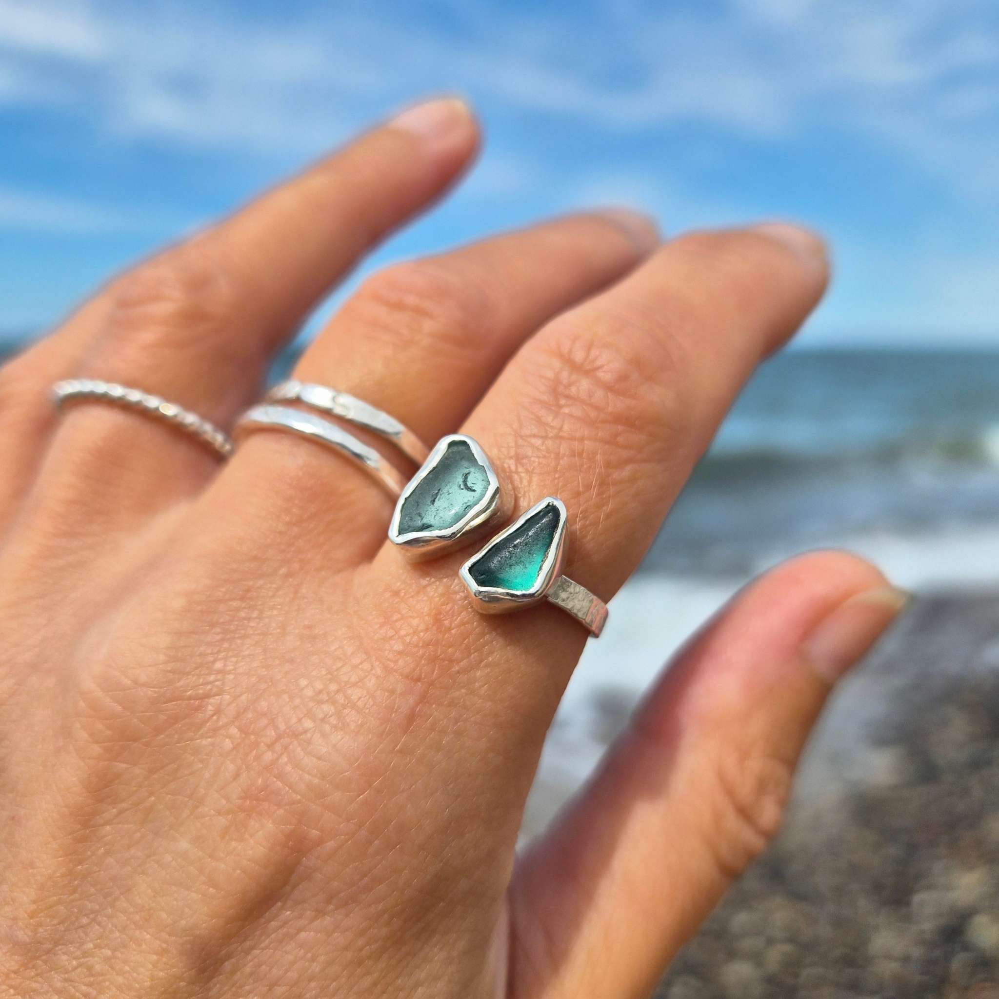 Seeglas Ring Duo  ·  Handgeschmiedet 935 Silber · Zwei Seeglasstücke von Rügen