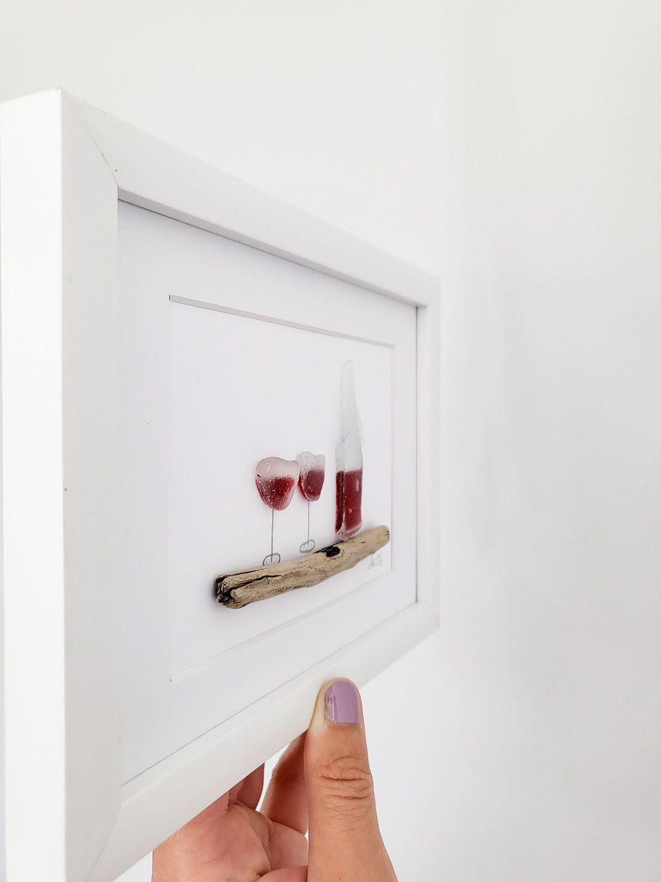 Andressâ - Handgefertiges Seeglasbild "Wine O'Clock" aus der Ostsee