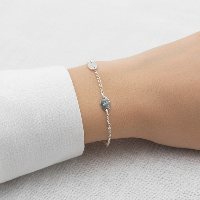 Andressa - 3 ovale Initialen 925 Silberarmband versetzt