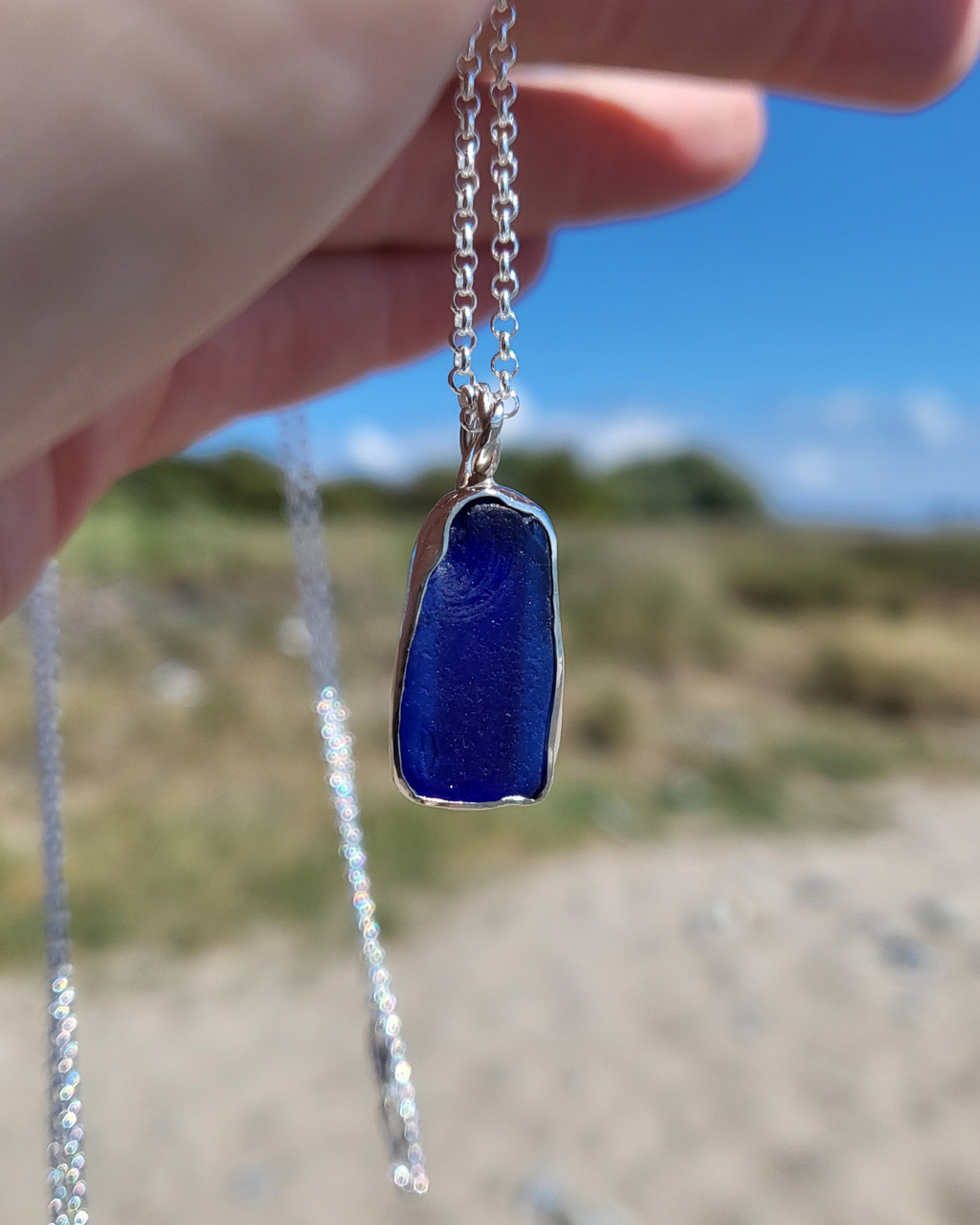 Cobaltblaue Seeglas Silberketten mit echtem Seeglas von Rügen