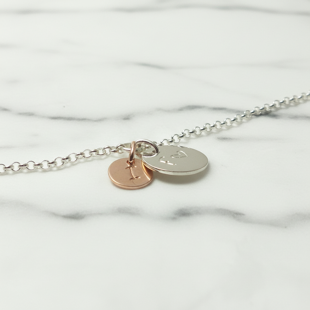 2 runde Initialen 925 Silberarmband