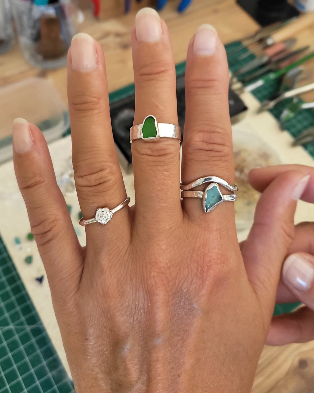 Wellenring Wavy – handgeschmiedeter Silberring mit Hammerschlagoptik