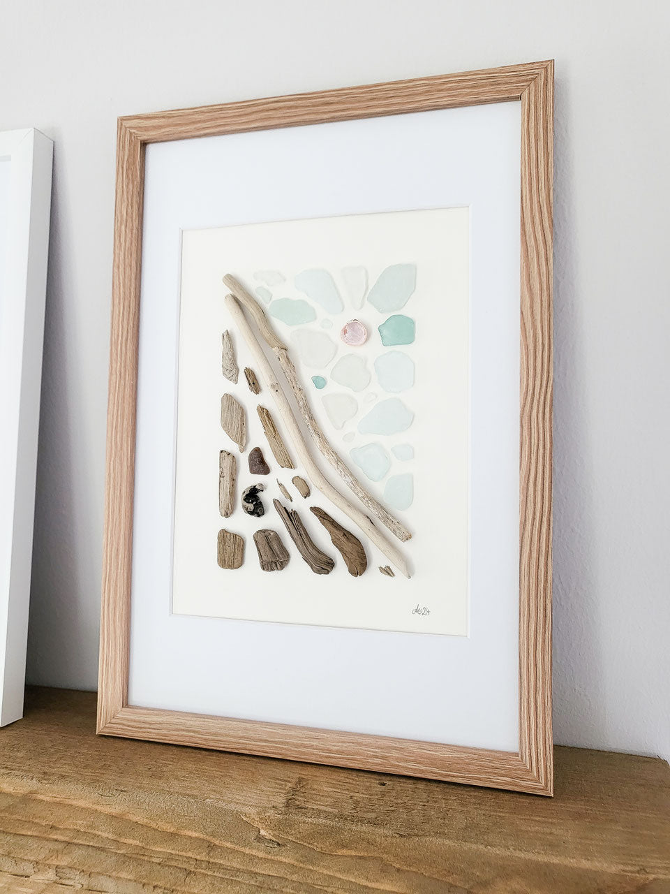 handgefertigte Meerglas Collage Spring - mit echtem Seeglas, Treibholz und Muscheln aus der Ostsee