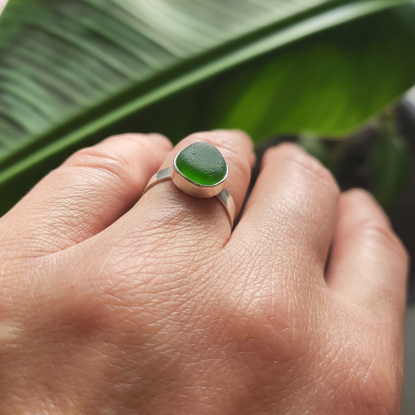 Handgefertigter Seeglasring aus 925 Sterling Silber - so einzigartig wie du!