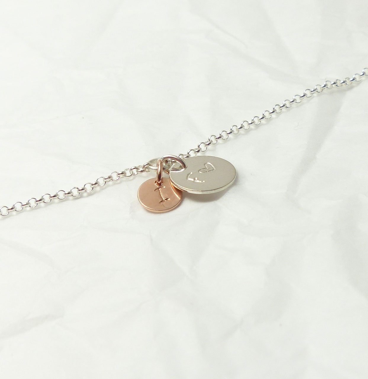 2 runde Initialen 925 Silberarmband