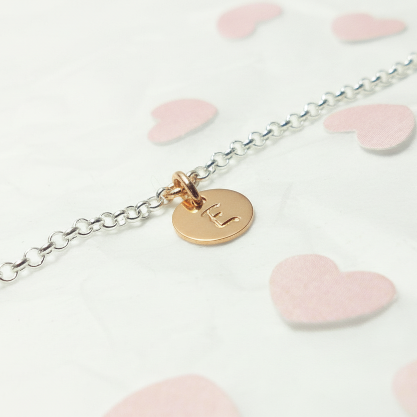 1 kleines Plättchen 925 Silberarmband mit Initialen