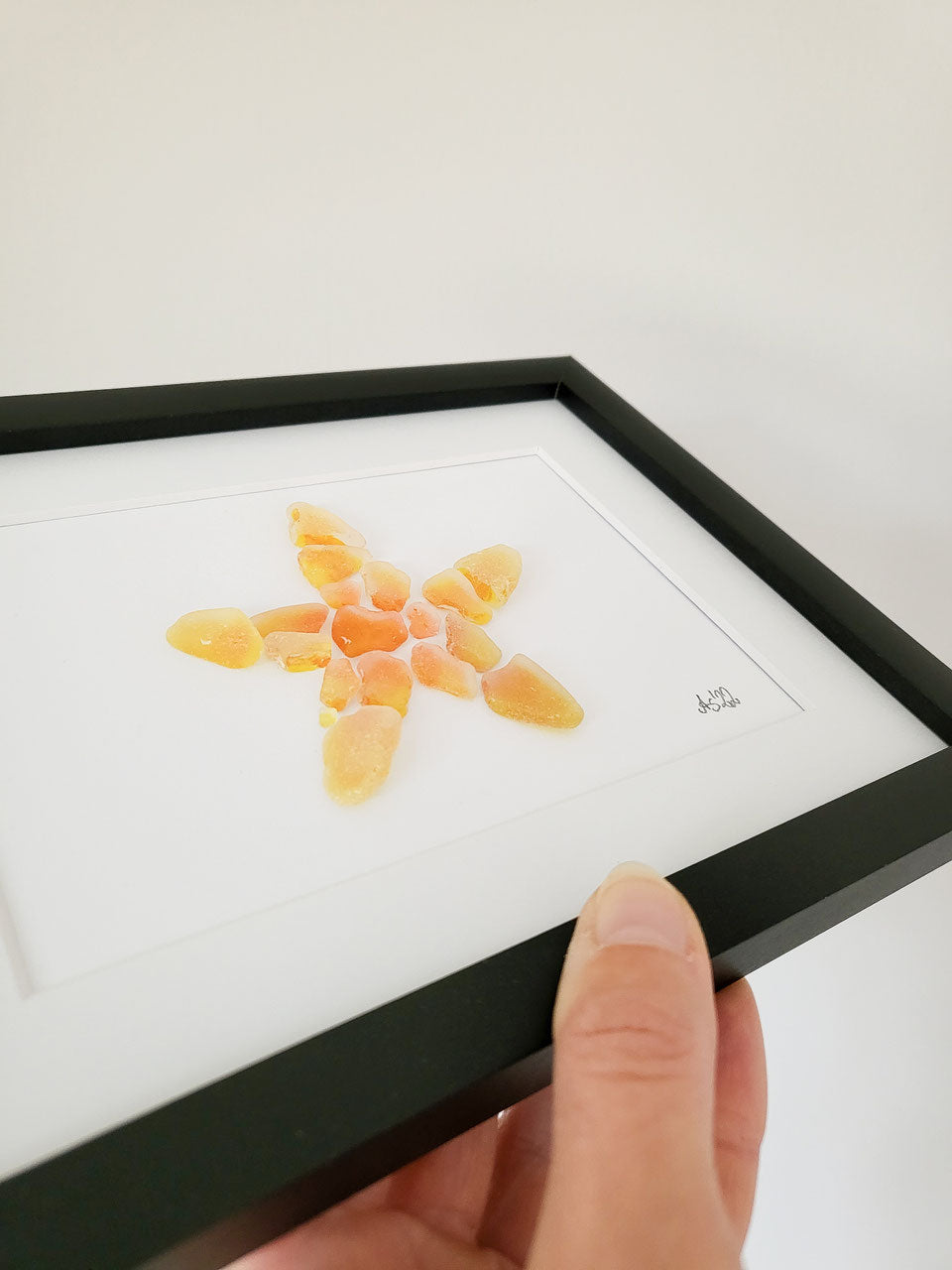 Seeglasbild Batik Seestern - mit echtem Seeglas aus der Ostsee, das gefärbt worden ist