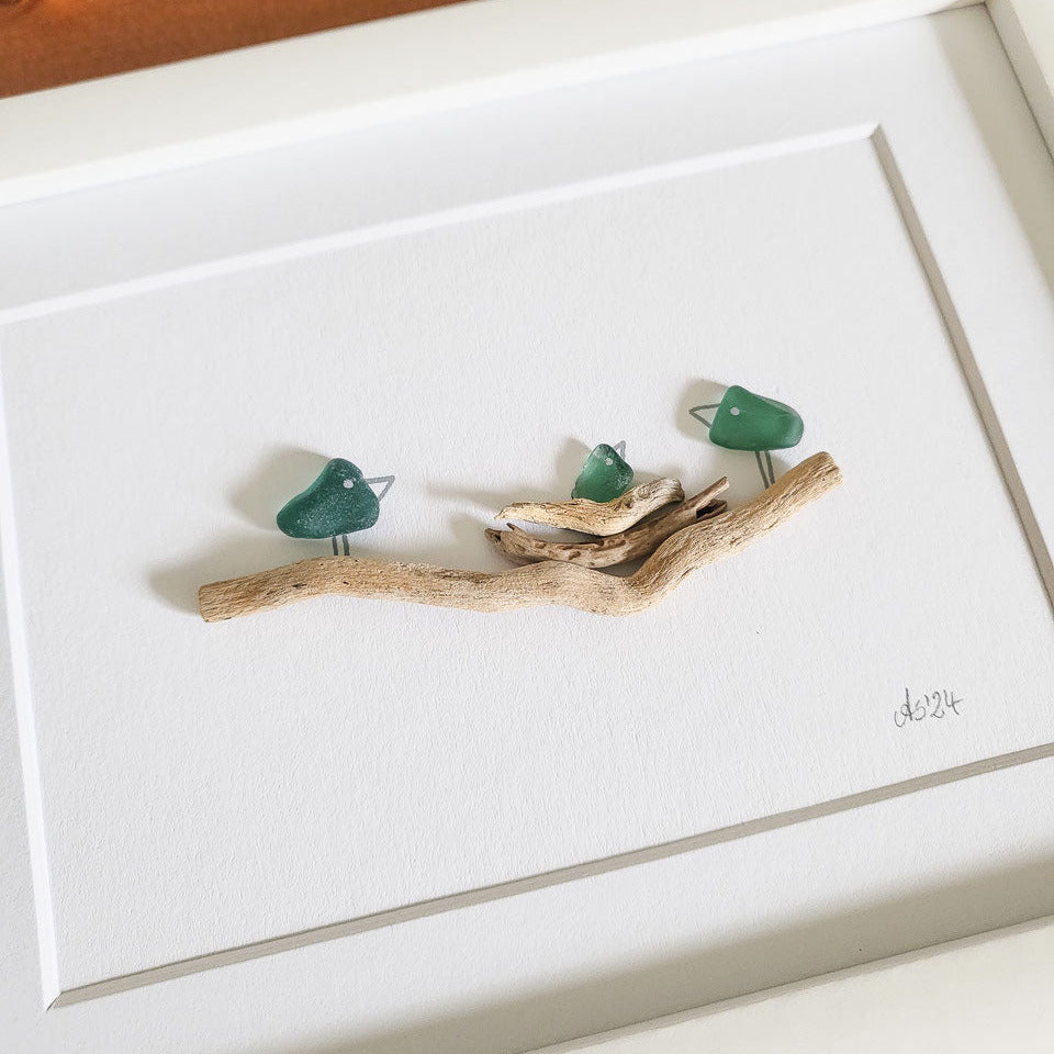 Seeglasbild zur Geburt - mit Treibholz und echtem Seeglas aus der Ostsee