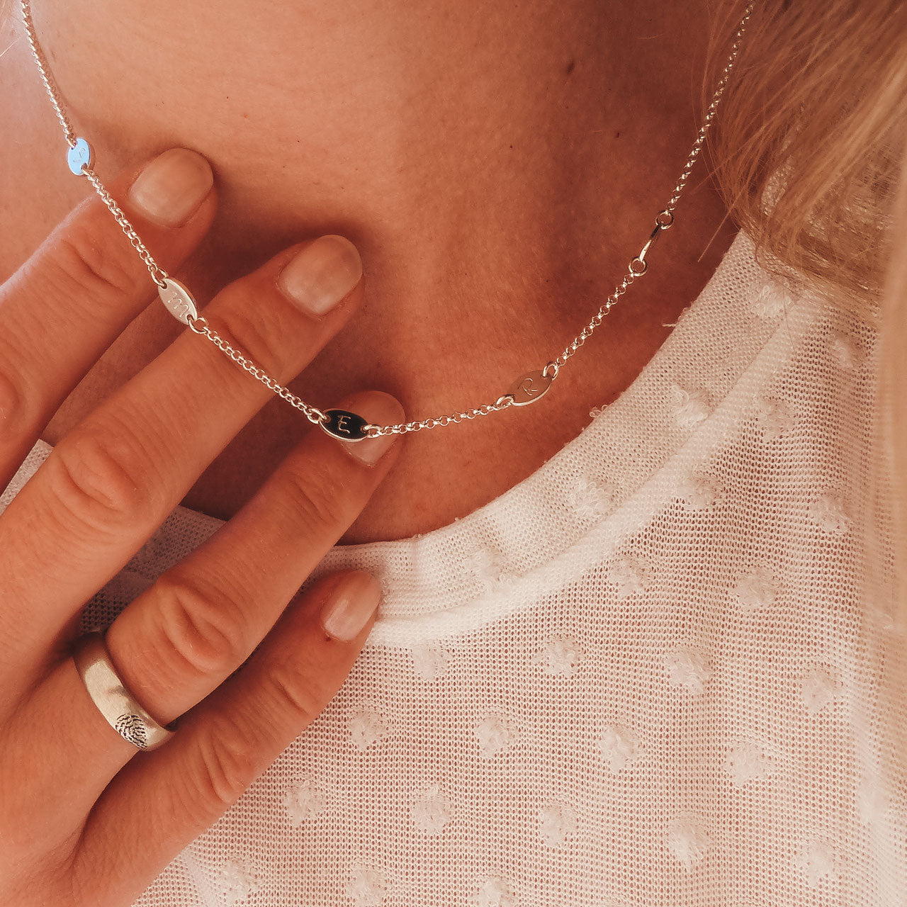 Handgefertigte Namenskette mit Initialen | Andressa Schmuck