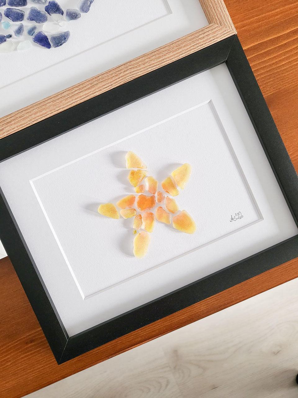 Seeglasbild Batik Seestern - mit echtem Seeglas aus der Ostsee, das gefärbt worden ist