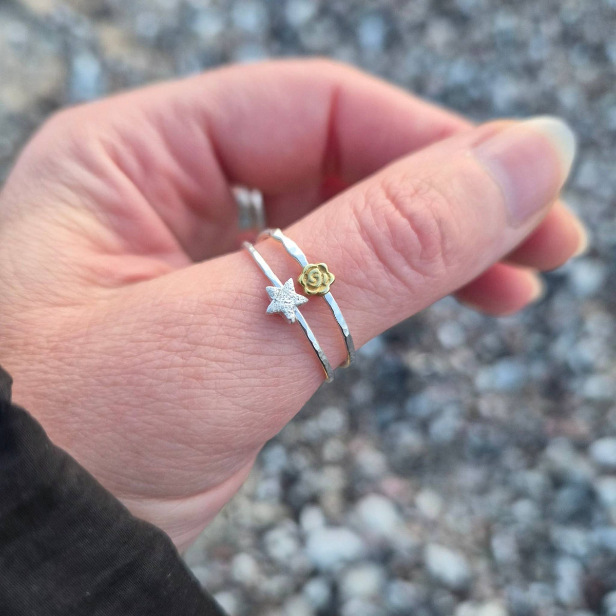 Ring Blume Silber handgefertigt | Bewegliche Rose | Geschenk Freundin von Rügen